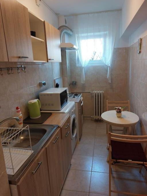 Garsoniera Centrala Renovata Βουκουρέστι Εξωτερικό φωτογραφία